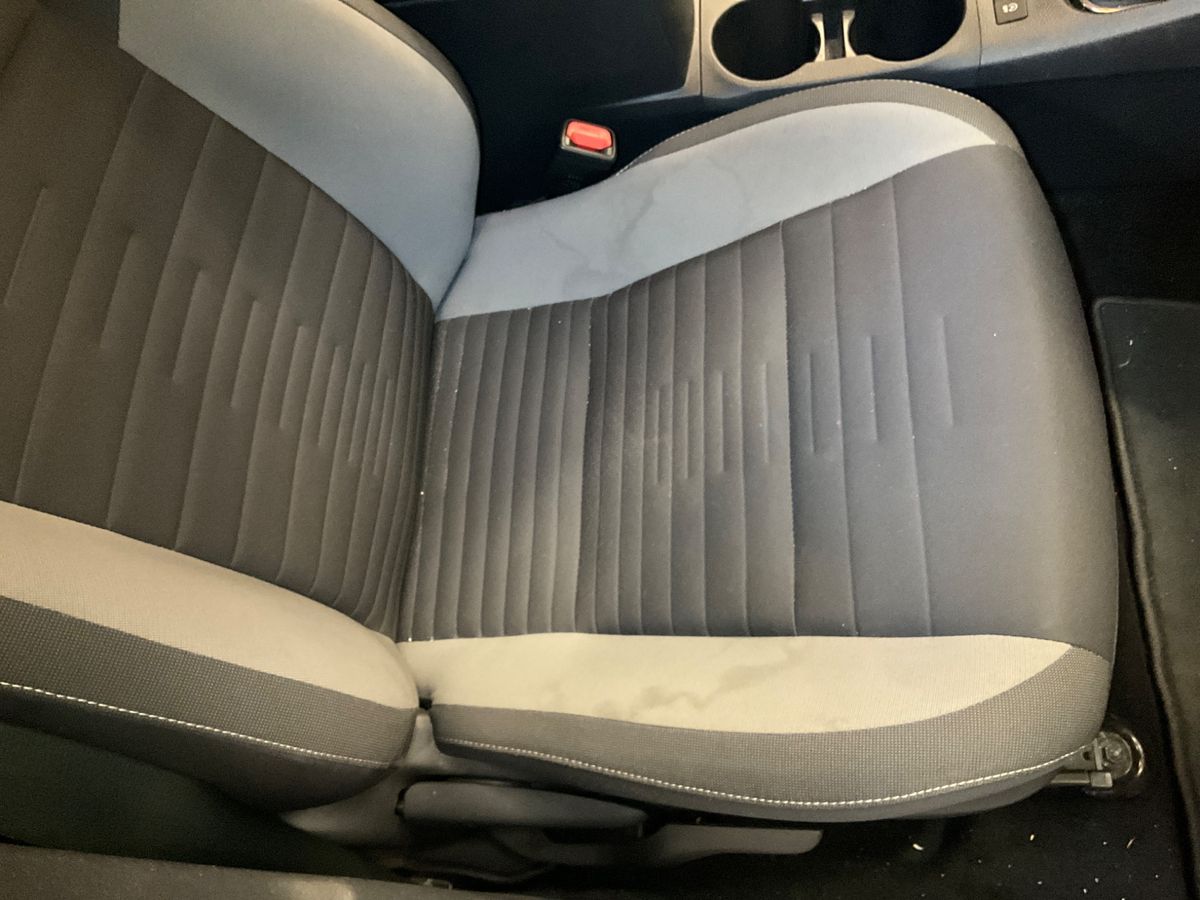 Toyota Auris 2018 — photo 48