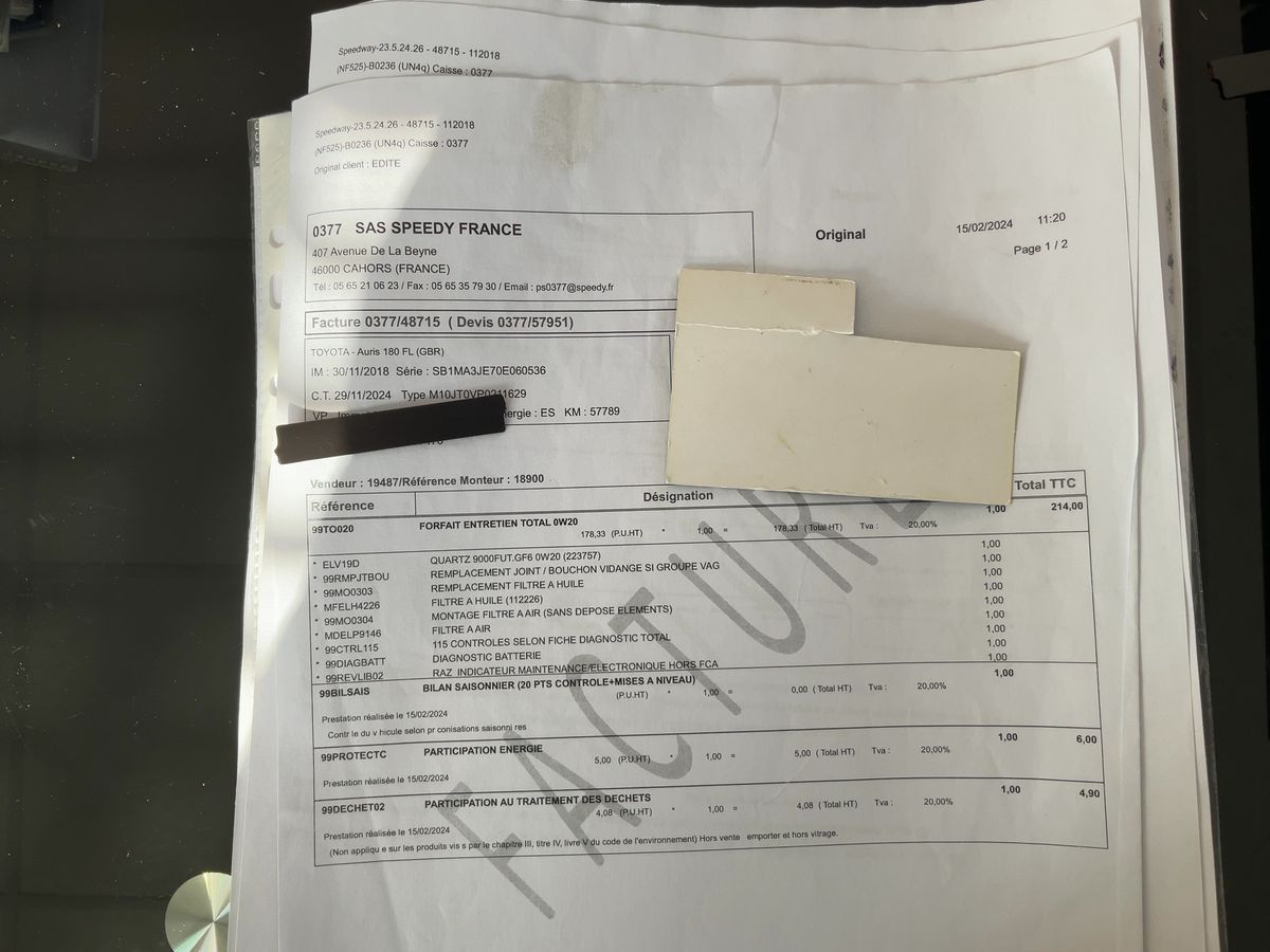 Toyota Auris 2018 — photo 28