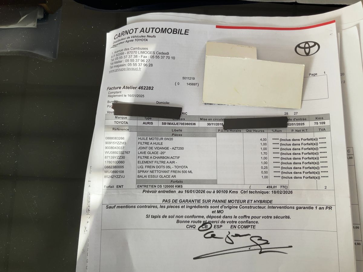 Toyota Auris 2018 — photo 29