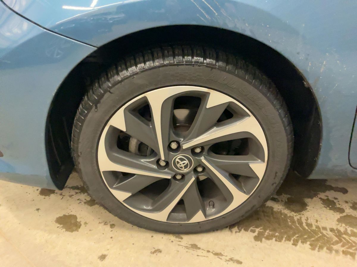 Toyota Auris 2018 — photo 4
