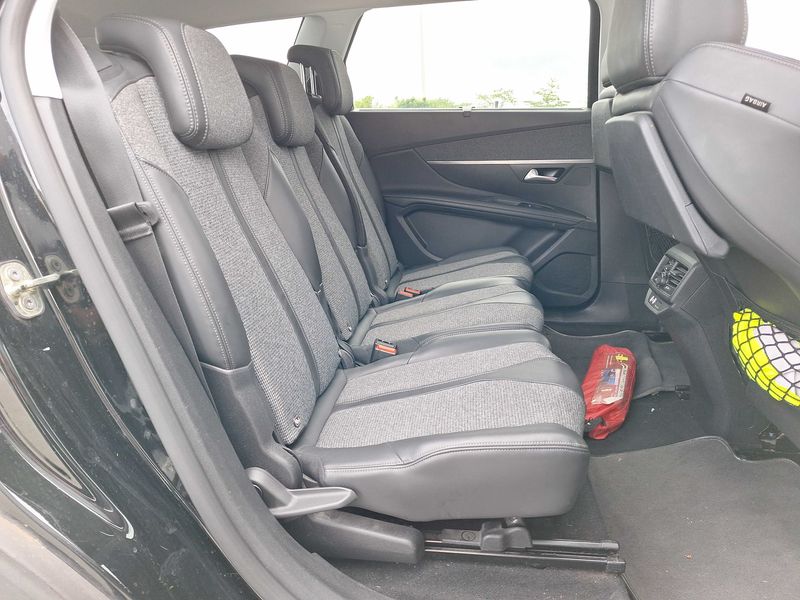Peugeot 5008 2.0 Blue-HDi Allure — zdjęcie 14
