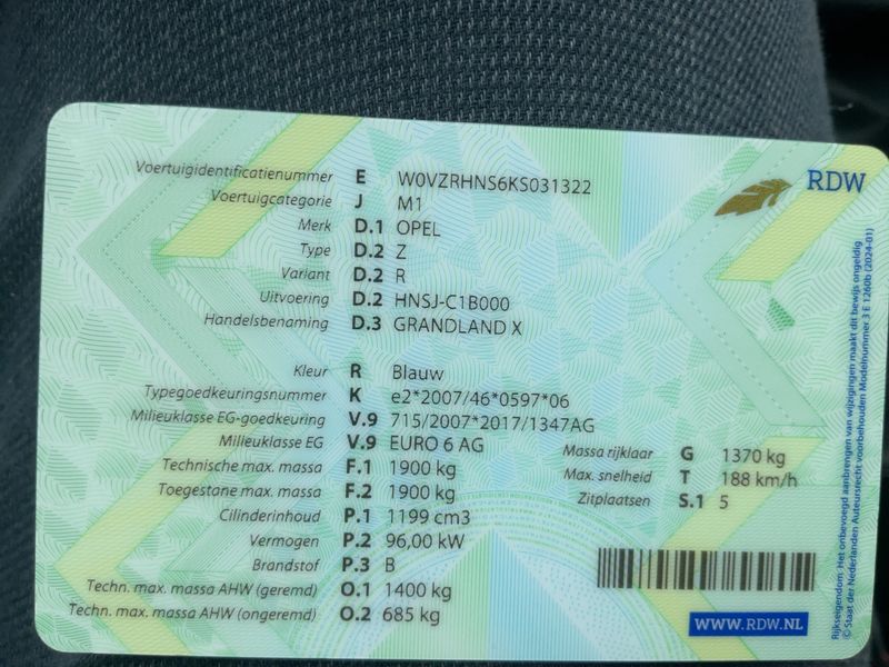 Opel Grandland X 1.2 Turbo Innovation — zdjęcie 15