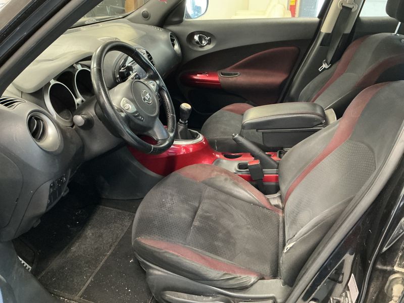 Nissan Juke 1.6 Tekna — zdjęcie 3