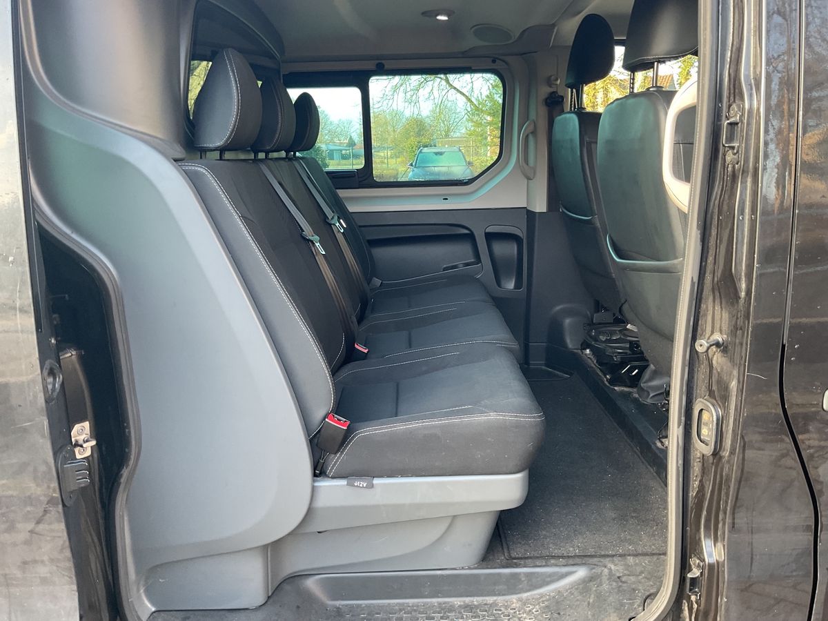 Renault Trafic 2019 — photo 20