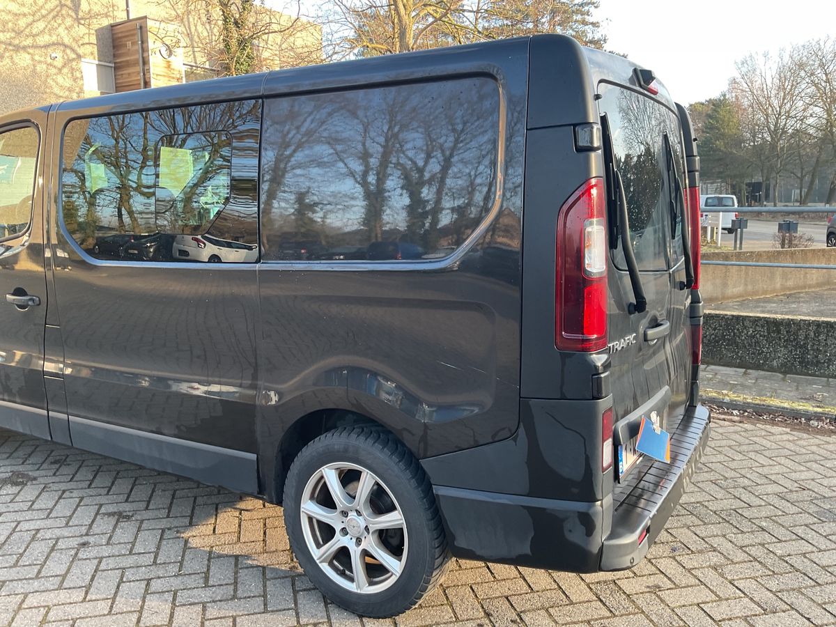 Renault Trafic 2019 — photo 7
