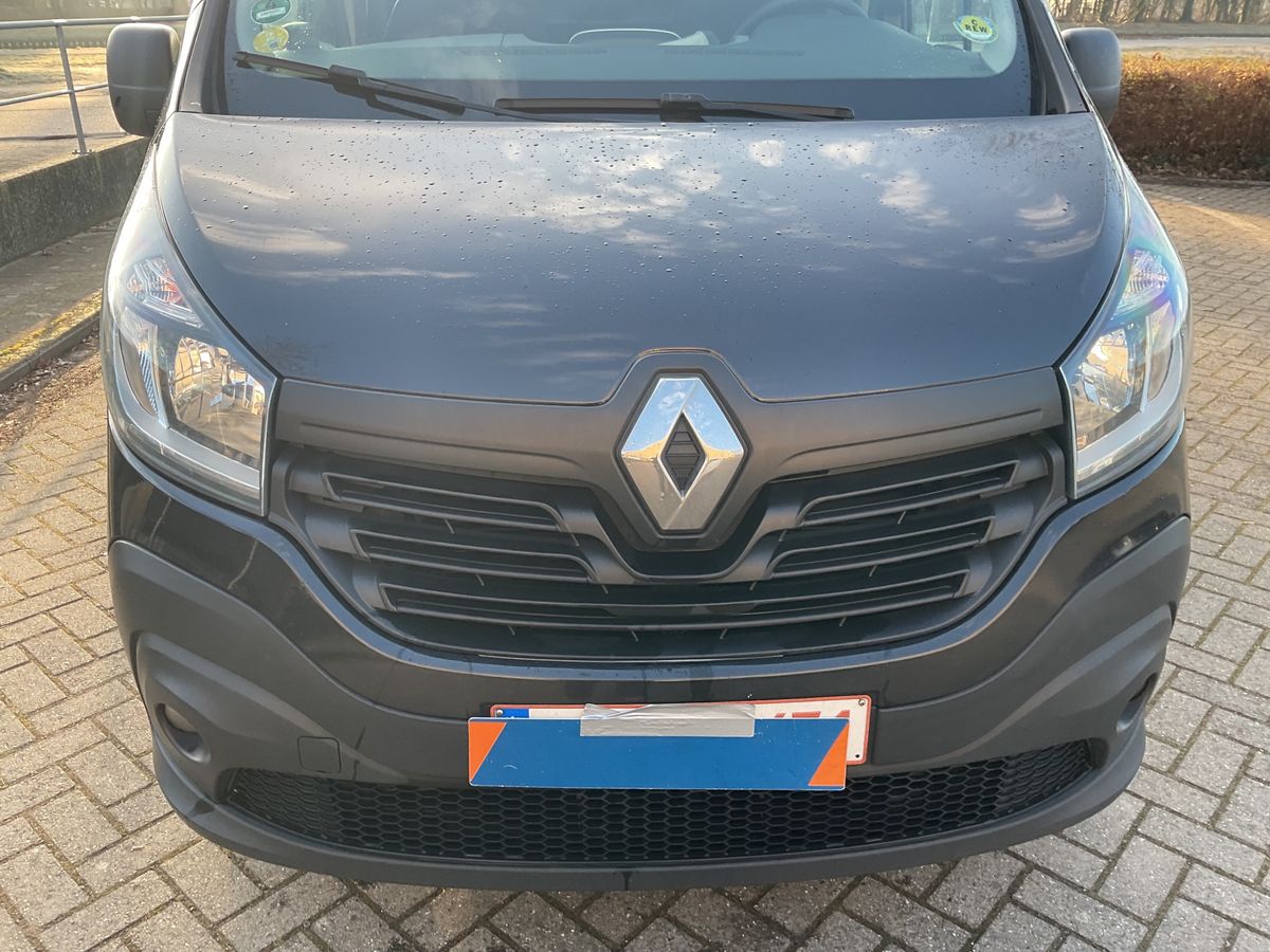 Renault Trafic 2019 — photo 15