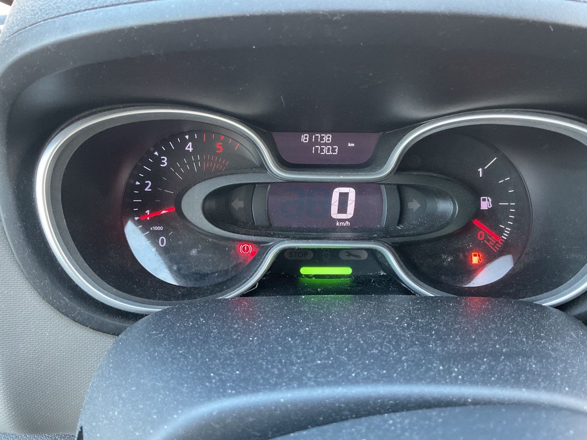 Renault Trafic 2019 — photo 19