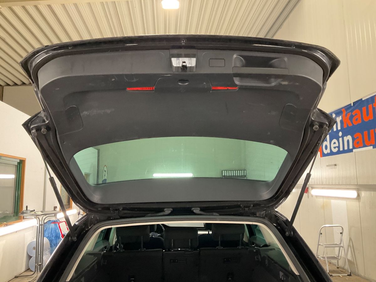 Volkswagen Passat 2019 — photo 33