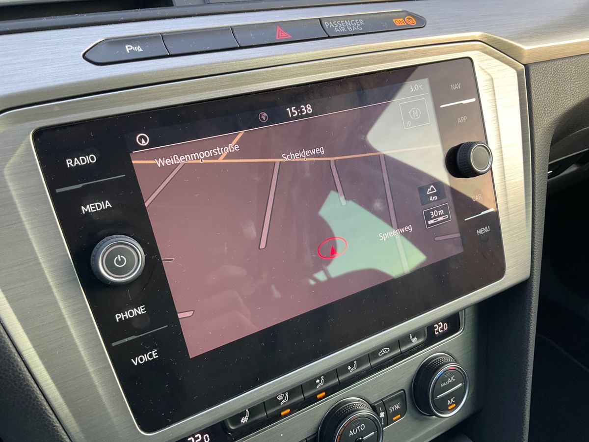 Volkswagen Passat 2019 — photo 58