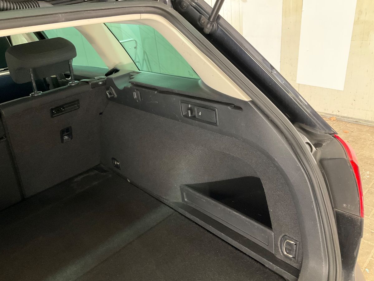 Volkswagen Passat 2019 — photo 46