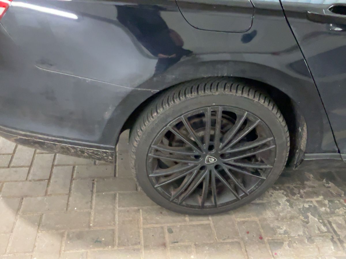 Volkswagen Passat 2019 — photo 10