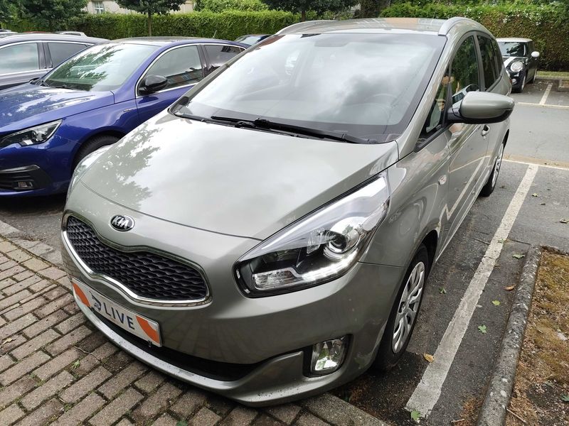 Kia Carens 1.6 GDI Concept
