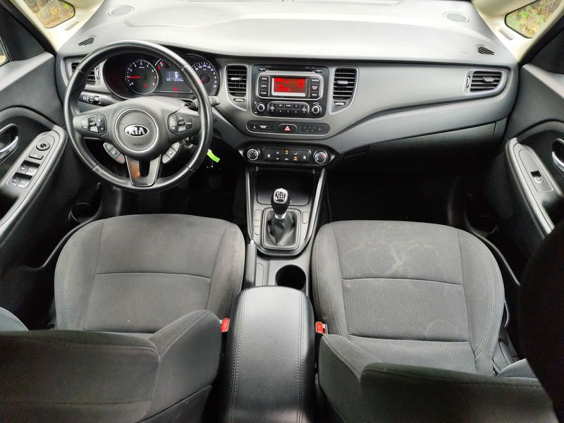 Kia Carens 1.6 GDI Concept — zdjęcie 11