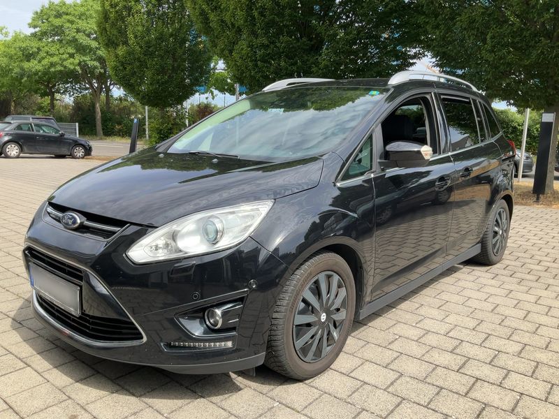 Ford Grand C-Max 2.0 TDCi Titanium