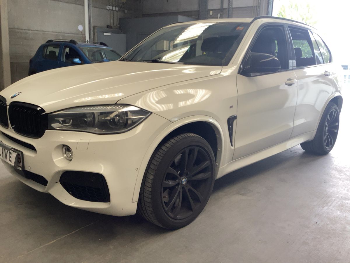 BMW X5 M50d