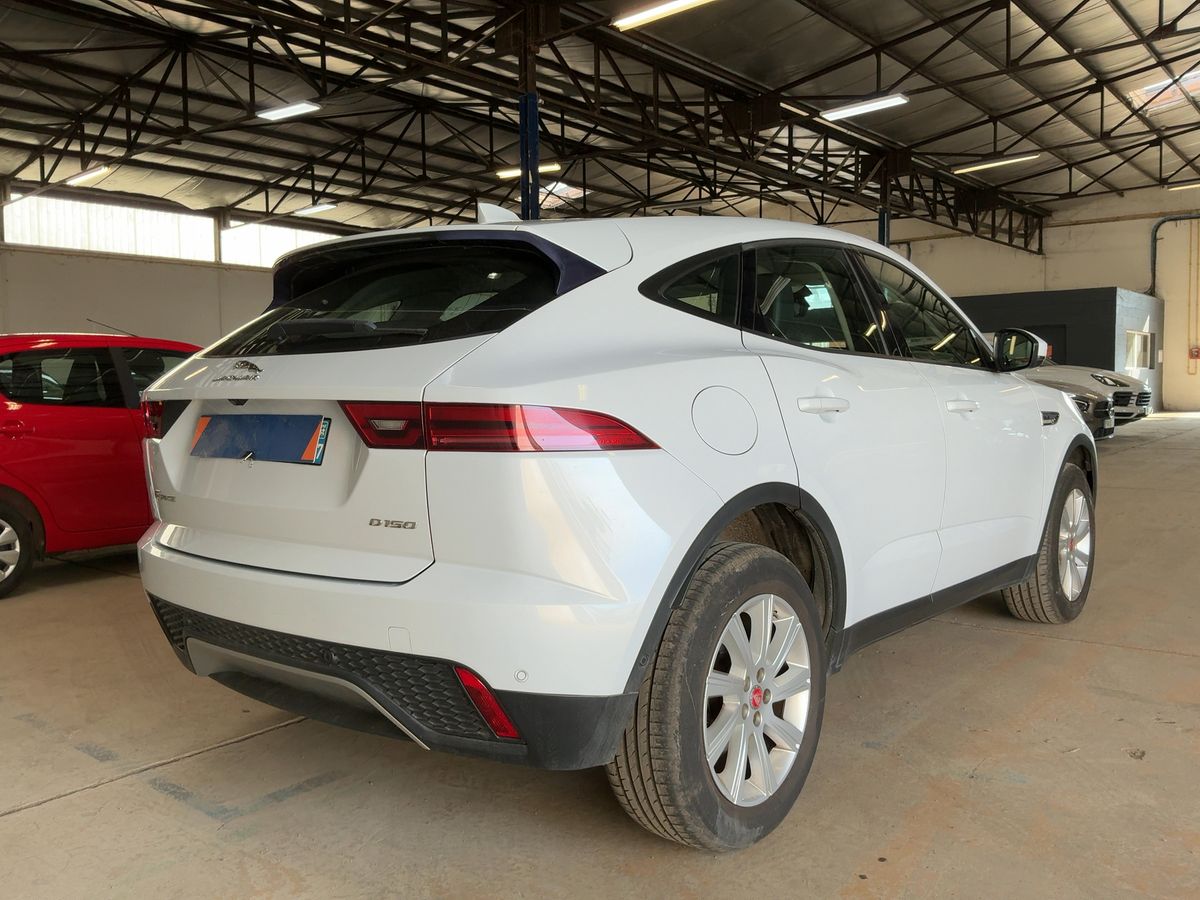 Jaguar E-Pace 2018 — photo 9