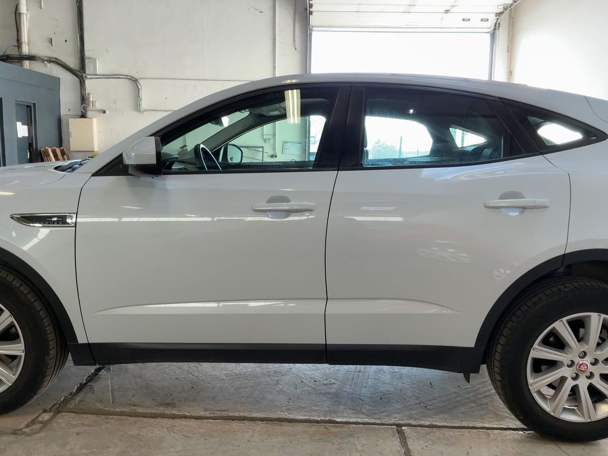 Jaguar E-Pace 2018 — photo 5