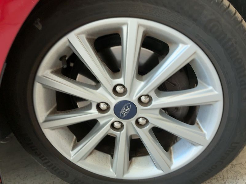 Ford Focus 1.0 EcoBoost Titanium 2015 – снимка 11