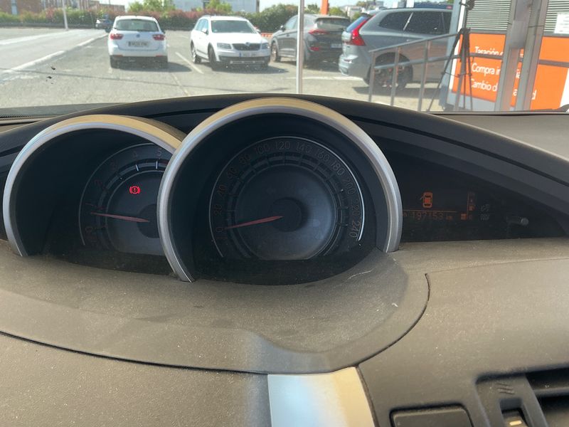 Toyota Verso 2.0 D-4D Active 2011 – снимка 18