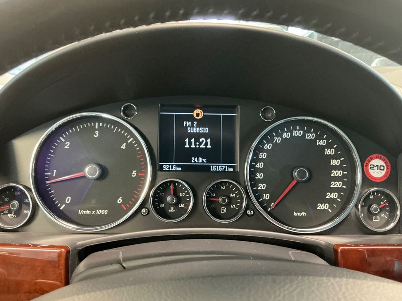 Volkswagen Touareg 2.5 TDI R5 — zdjęcie 4