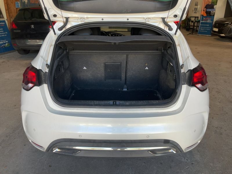DS Automobiles DS4 1.2 PureTech SportChic — zdjęcie 10