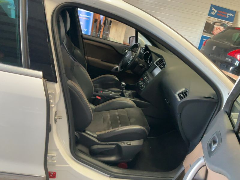 DS Automobiles DS4 1.2 PureTech SportChic — zdjęcie 11