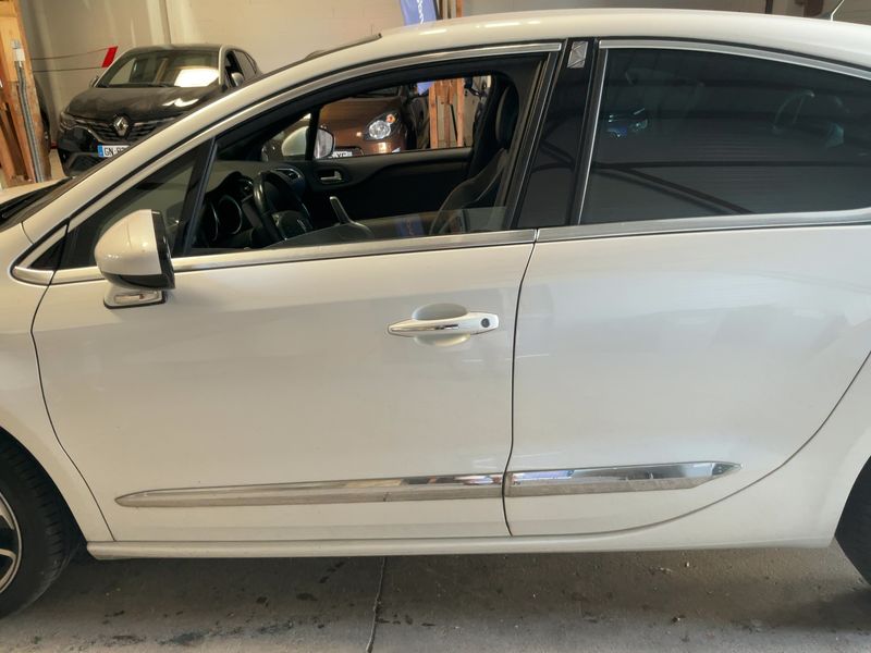 DS Automobiles DS4 1.2 PureTech SportChic — zdjęcie 4