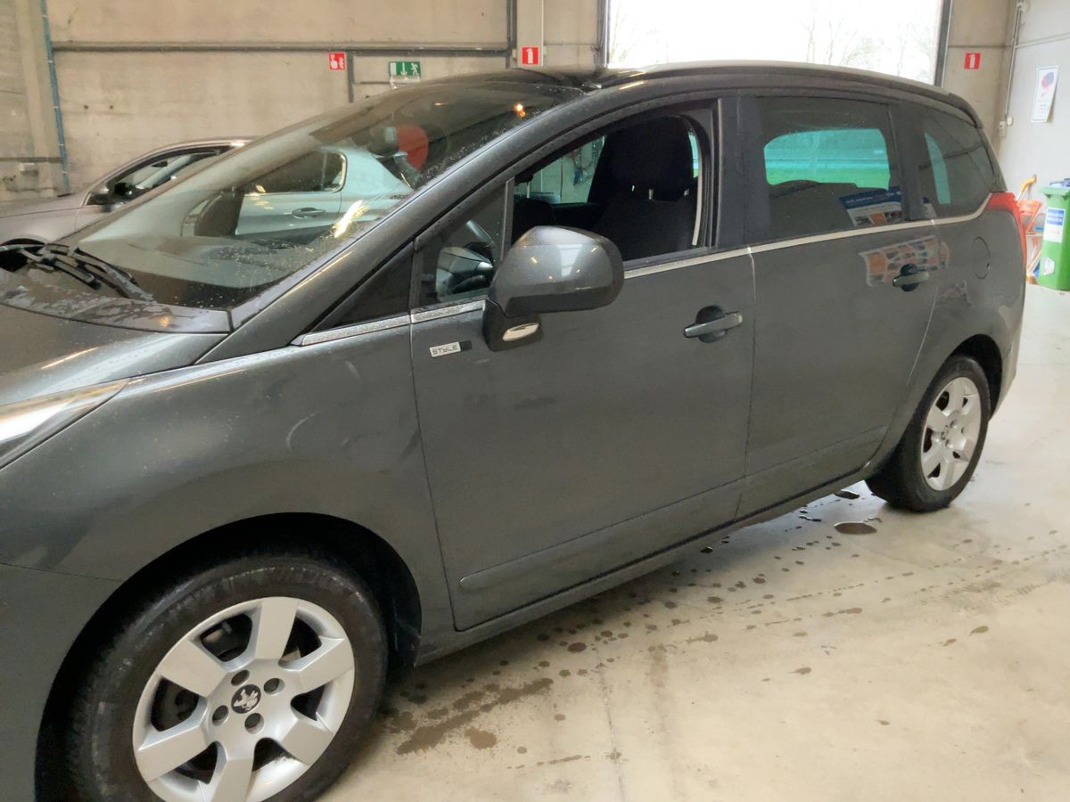 Peugeot 5008 d'occasion