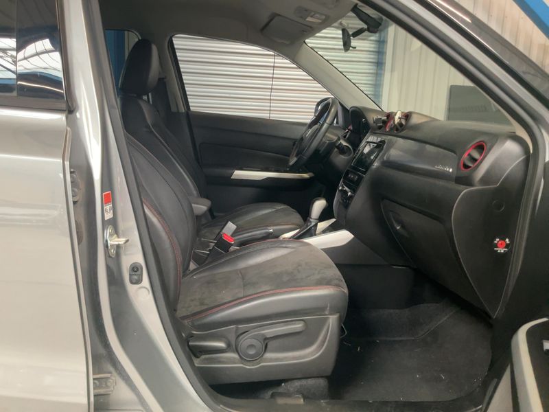Suzuki Vitara 1.4 S 4x4 — zdjęcie 11