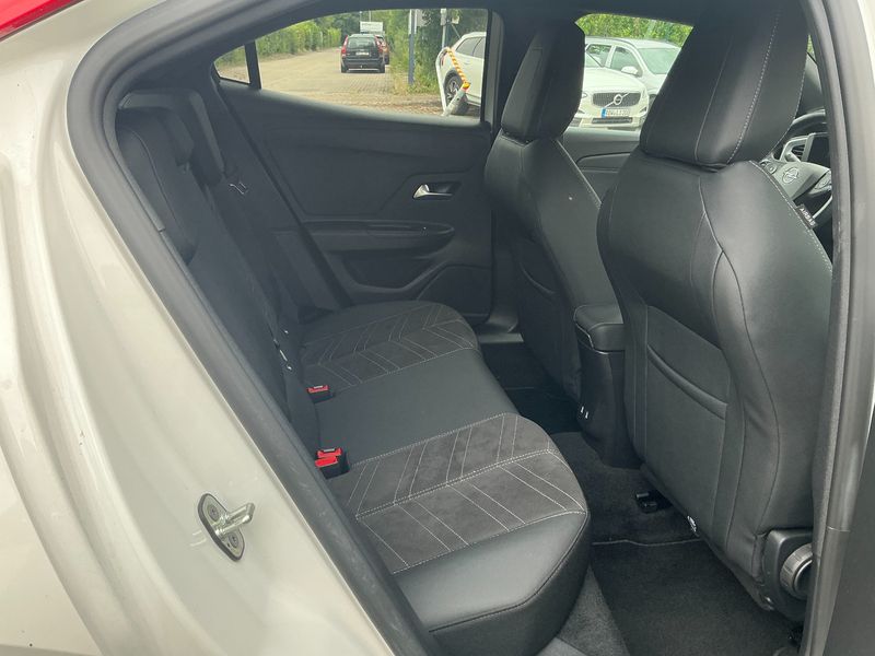 Opel Mokka X 1.2 Turbo GS Line — zdjęcie 14
