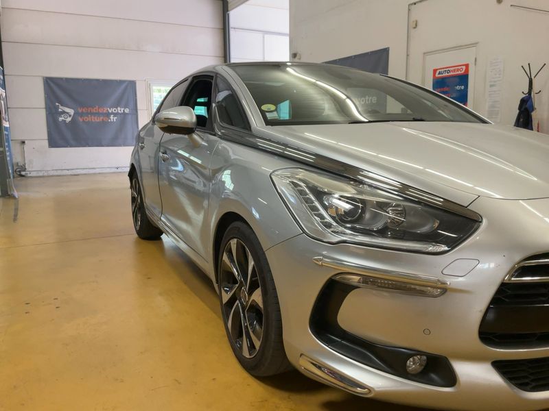 Citroen DS5 2.0 HDi SportChic — zdjęcie 8