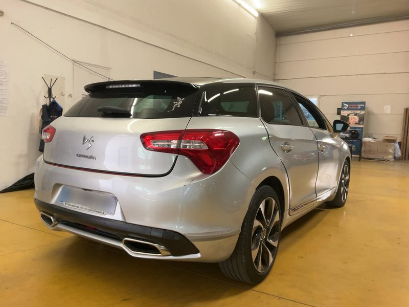 Citroen DS5 2.0 HDi SportChic — zdjęcie 6