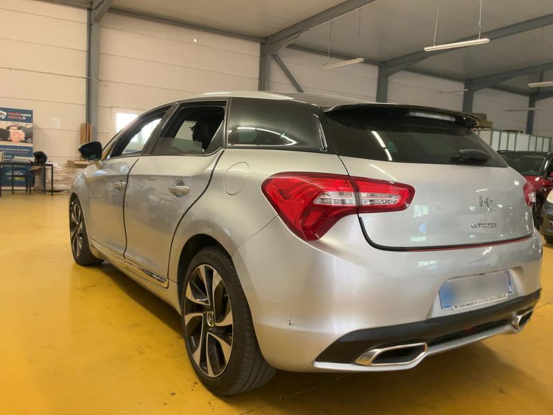Citroen DS5 2.0 HDi SportChic — zdjęcie 3