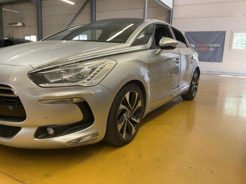 Citroen DS5 2.0 HDi SportChic — zdjęcie 2