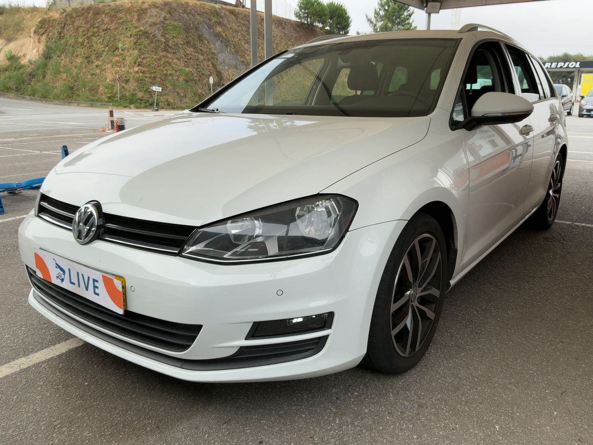 Volkswagen Golf VII 1.6 TDI Advance BlueMotion