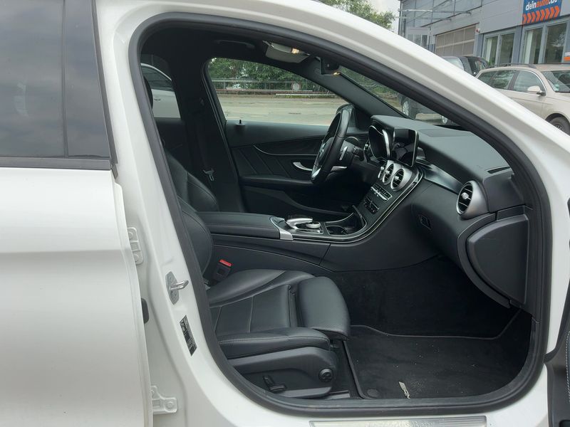 Mercedes-Benz C-Klasse C 300 de T AMG Line — zdjęcie 11
