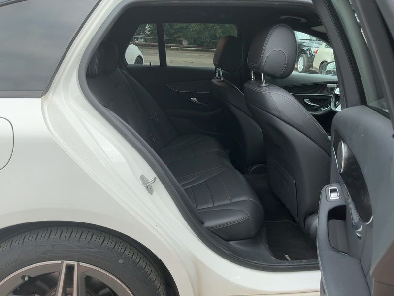 Mercedes-Benz C-Klasse C 300 de T AMG Line — zdjęcie 14
