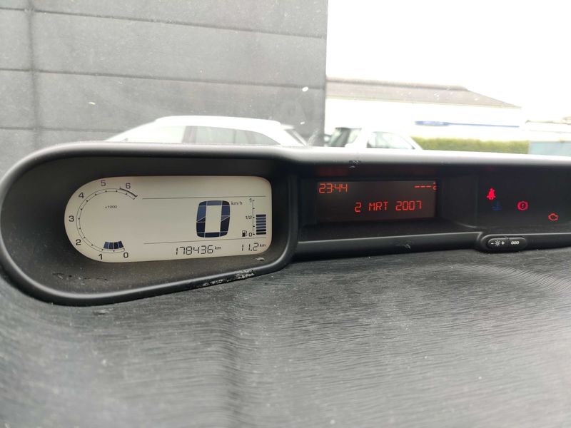 Citroen C3 Picasso 1.4 VTi Tendance — zdjęcie 12