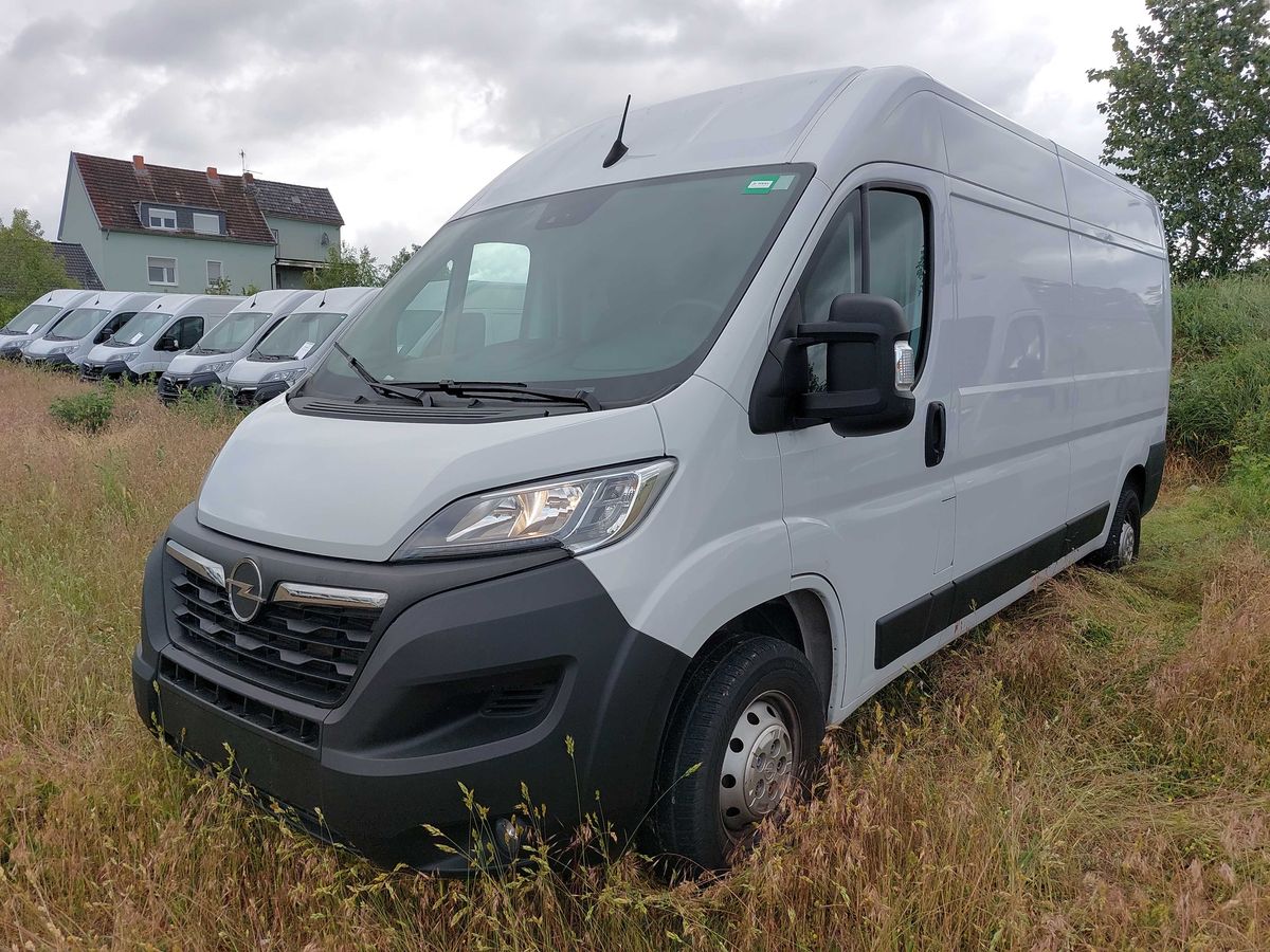 Opel Movano 2024 — photo 1