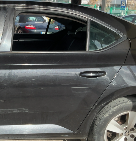 Skoda Superb 2.0 TDI Active — zdjęcie 14