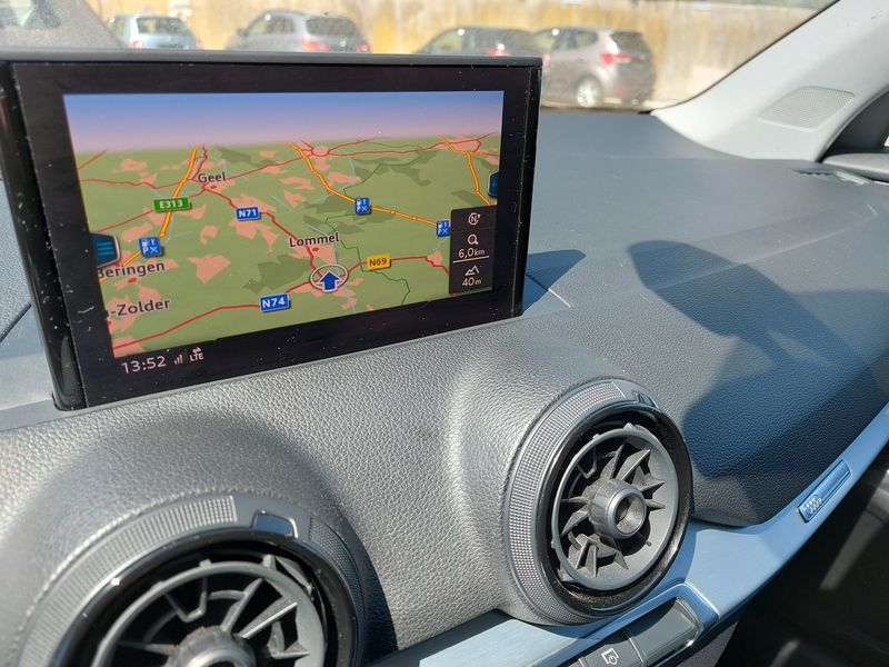 Audi Q2 1.6 TDI Design edition 2019 – снимка 13