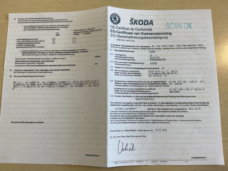 Skoda Superb 1.6 TDI Ambition 2011 – снимка 22