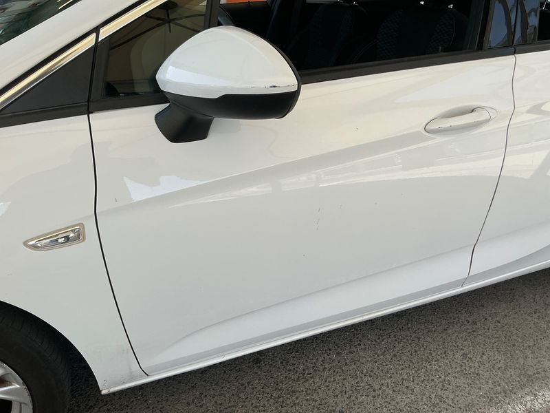 Opel Astra 1.6 CDTI DPF Dynamic 2017 – снимка 24