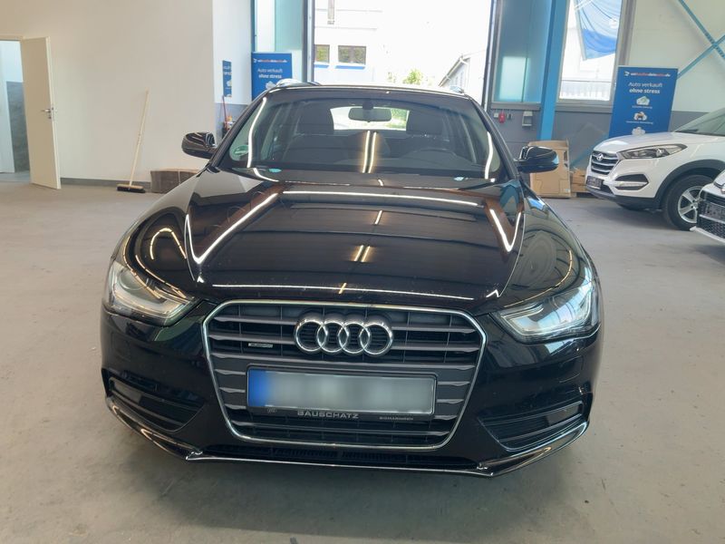 Audi A4 2.0 TDI quattro Attraction 2012 – снимка 14