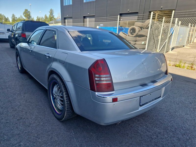 Chrysler 300 C 3.0 CRD — zdjęcie 3