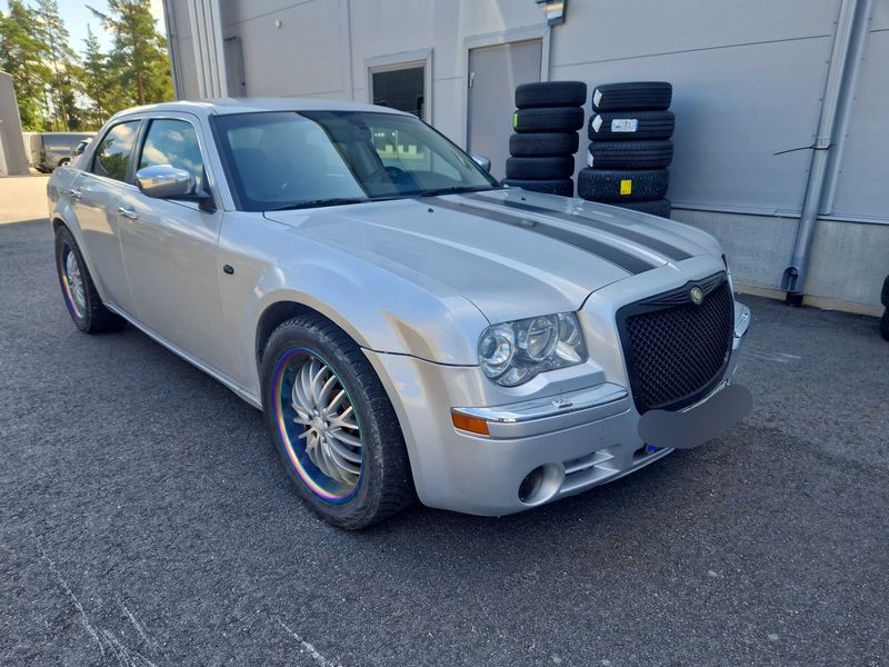 Chrysler 300 C 3.0 CRD — zdjęcie 6