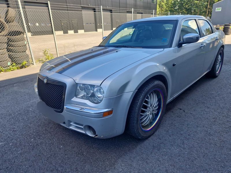 Chrysler 300 C 3.0 CRD — zdjęcie 2