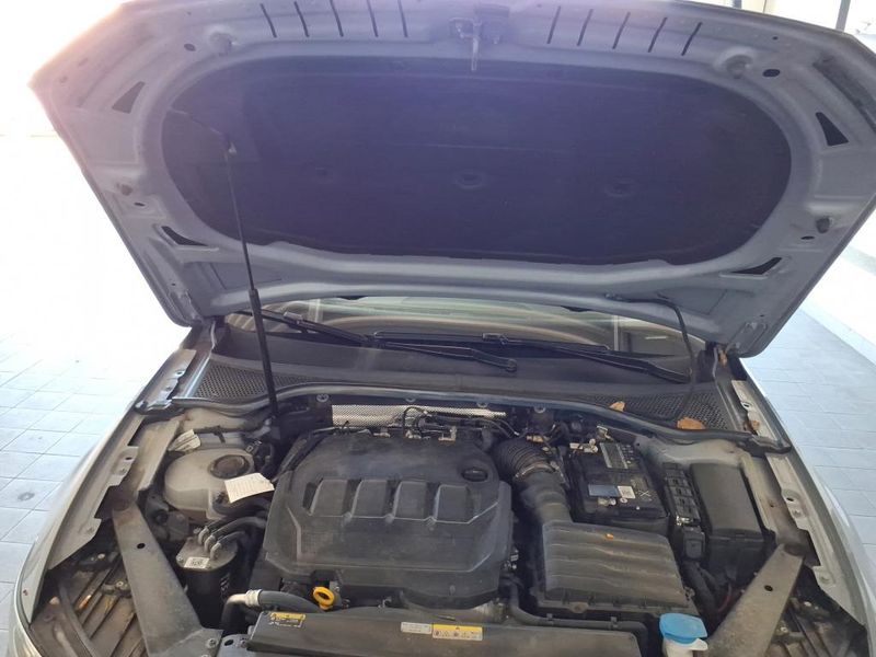 Volkswagen Passat 2.0 TDI Business — zdjęcie 7