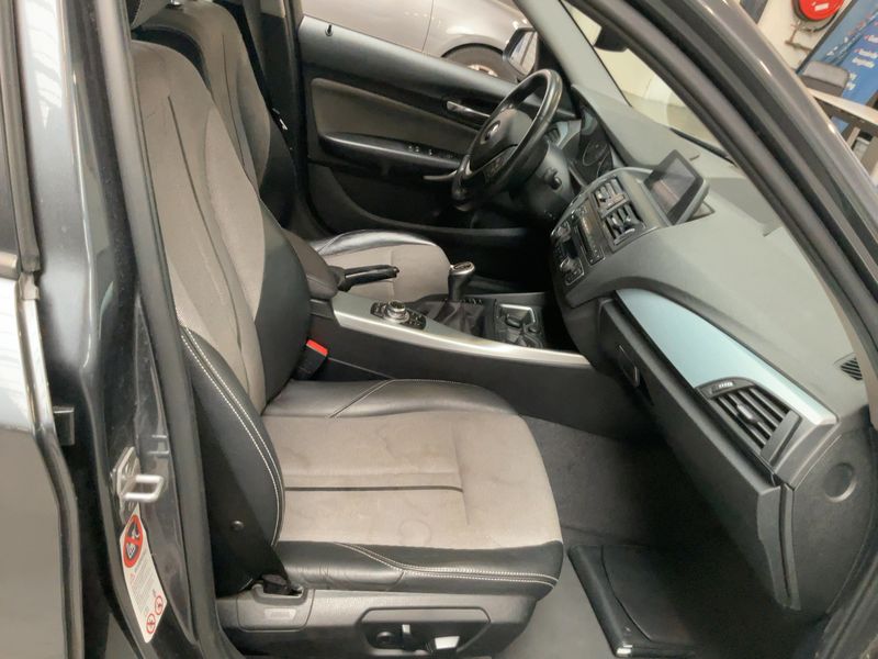 BMW 1er 118i — zdjęcie 11