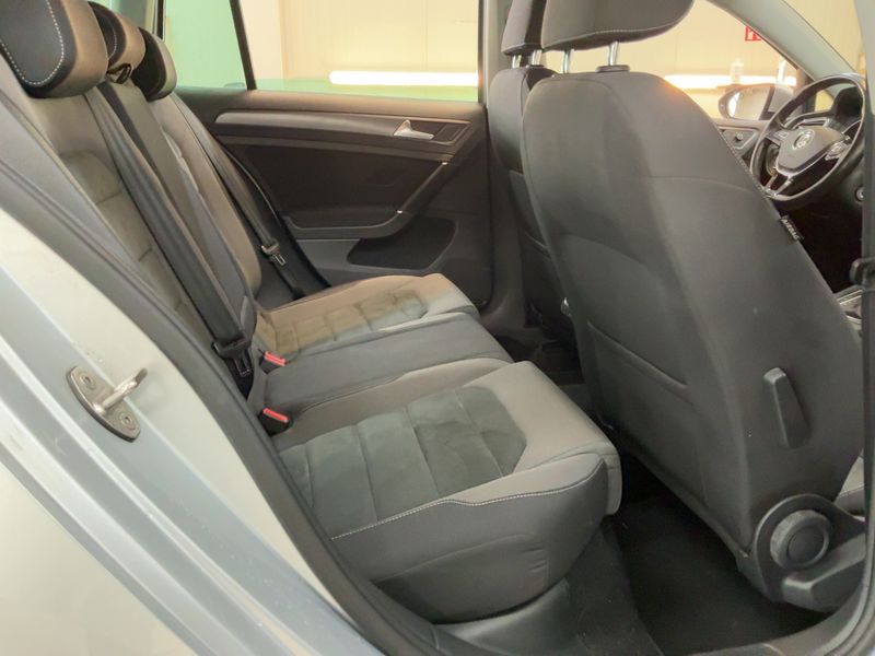 Volkswagen Golf VII 1.5 TGI Comfortline BlueMotion Tech — zdjęcie 14